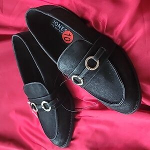 JONES NEW YORK NWT NEW sz10 Coral moccasin style loafer gold detail velv…